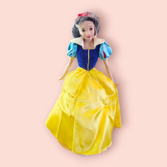 Franklin Mint Disney Snow White Heirloom doll - Picture 1 of 5